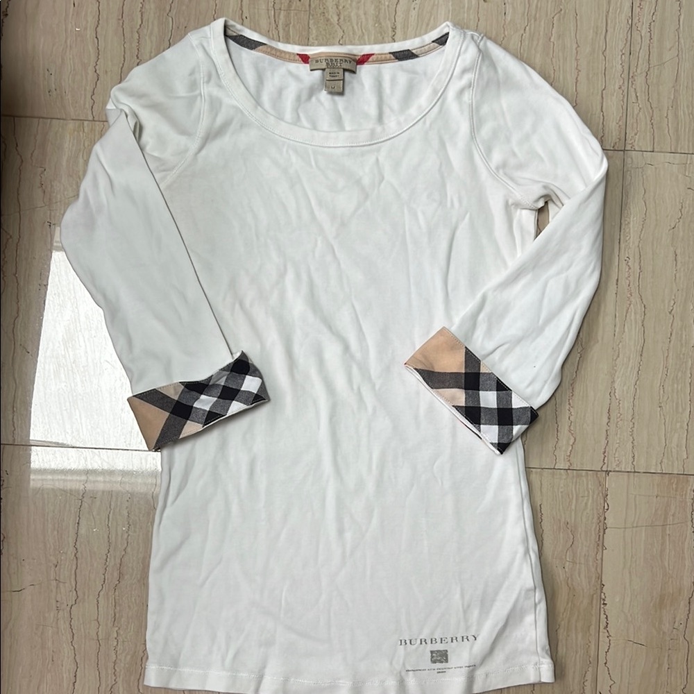 Burberry White 3/4 Sleeve cotton Tee/ Top with Checkered Cuffs M